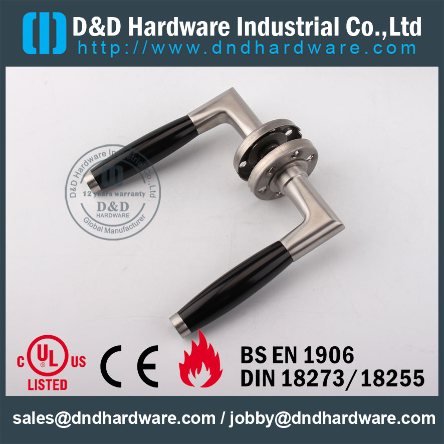 Stainless Steel 316 Desainer Interior Solid Lever Handle untuk Metal Doors-DDSH049