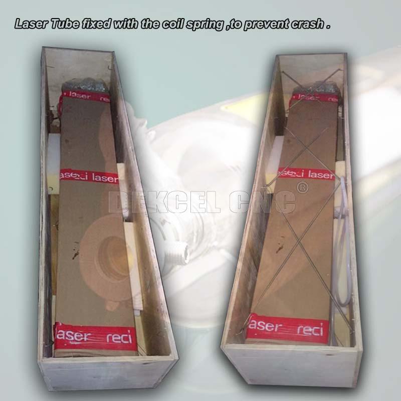 el tubo del laser del CO2 del reci fied con el muelle en espiral en box.jpg de madera