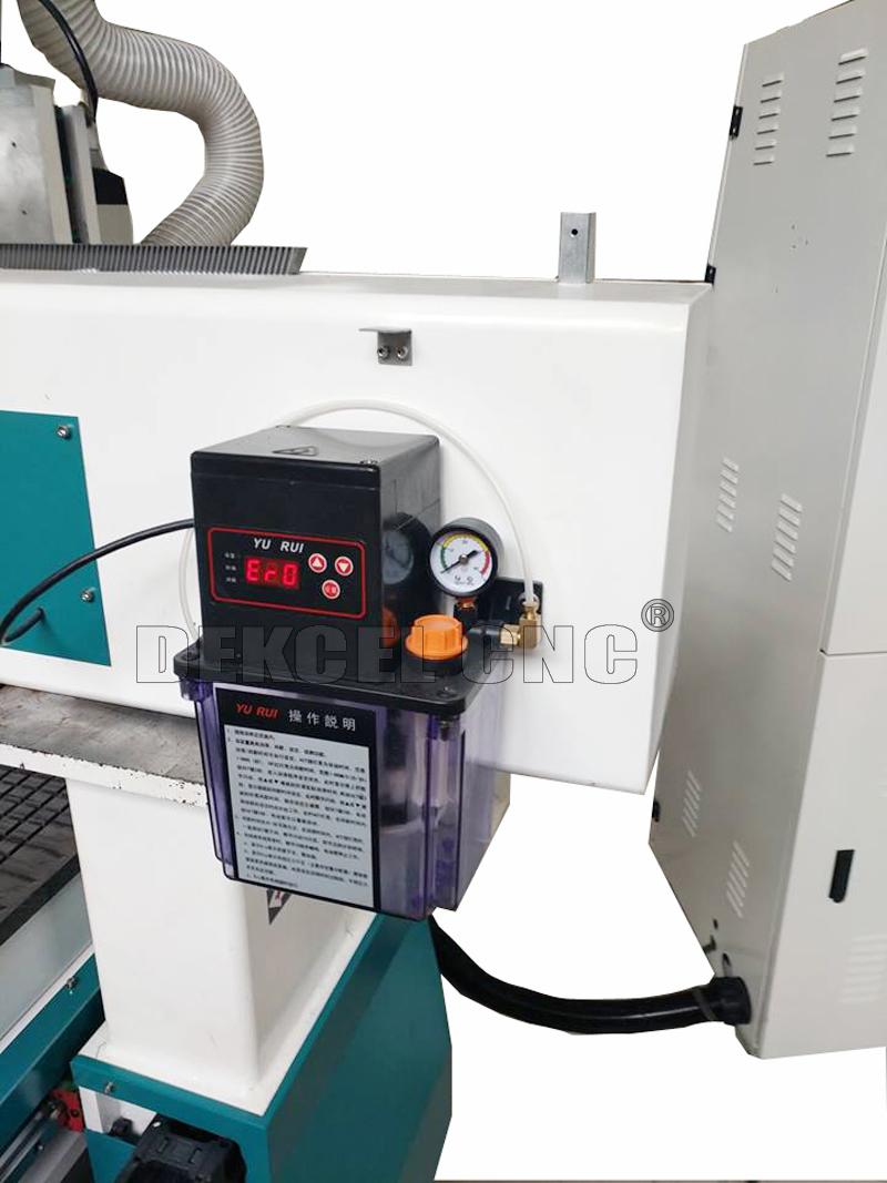 sistema lubricante de la m&aacute;quina de madera del ranurador del corte del CNC