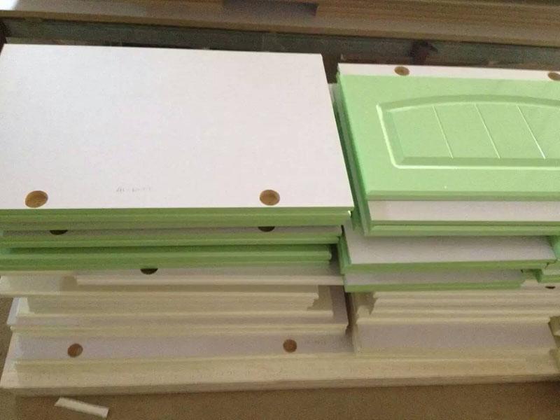 Ranurador econ&oacute;mico del CNC del ATC para la puerta de madera