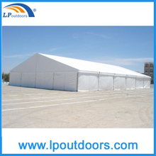 Большая палатка для склада на открытом воздухе