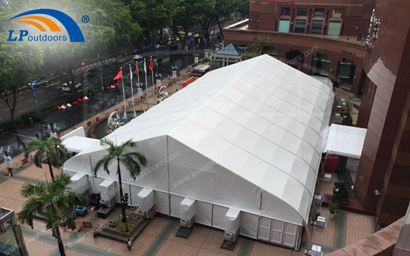 Алюминиевая изогнутая палатка для выставки 
