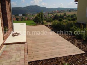 Reciclable F&aacute;cil-Ensamblar el Decking pl&aacute;stico de madera del compuesto WPC DIY