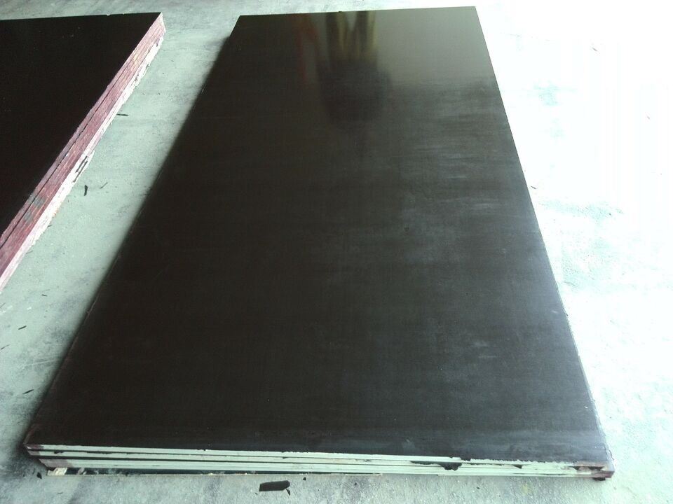 Waterproof Hardwood Core Black Film Faced Plywood for Shuttering (HB010)