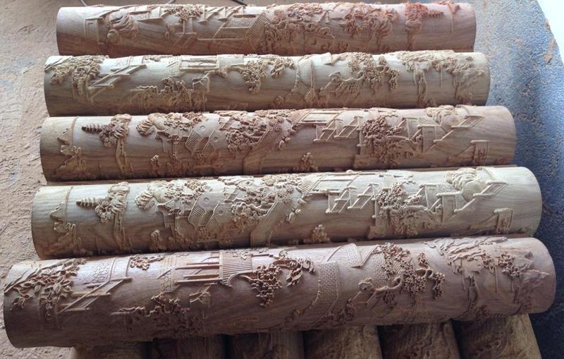 grabado del ranurador del CNC en el material redondo