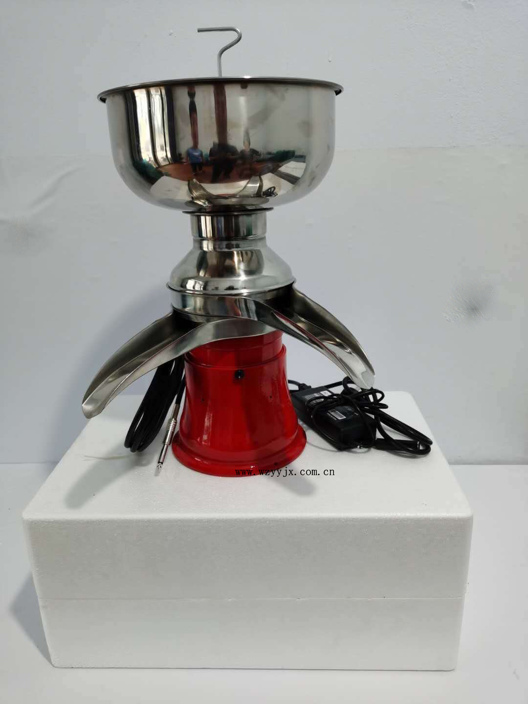 Stainless Steel Milk Cream Electric Centrifugal Separator 50L/H
