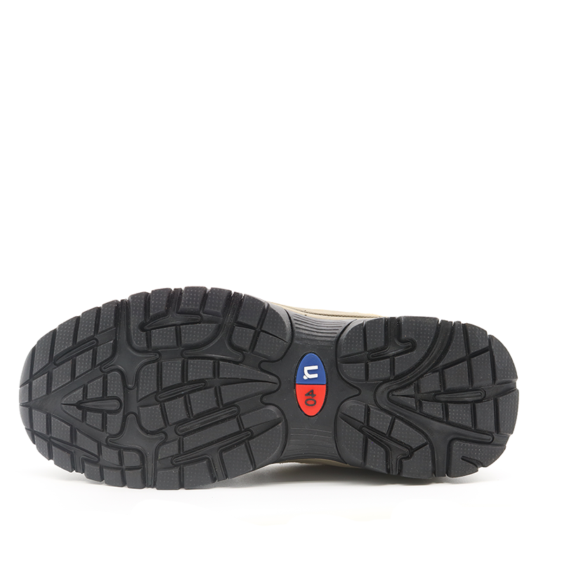 TM240 safety shoes sole