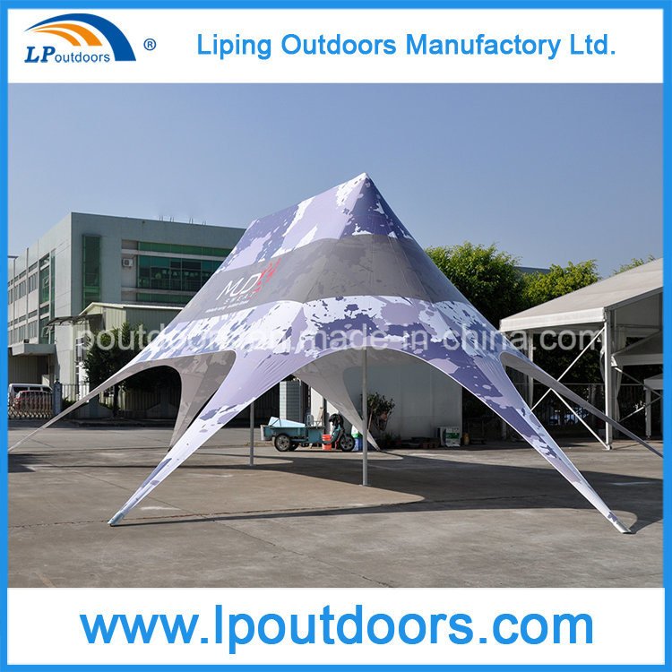 Открытая палатка с тентом для продажи на открытом воздухе