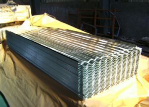 Hojas acanaladas del material para techos del Galvalume de la capa de aluminio del cinc del material de construcci&oacute;n