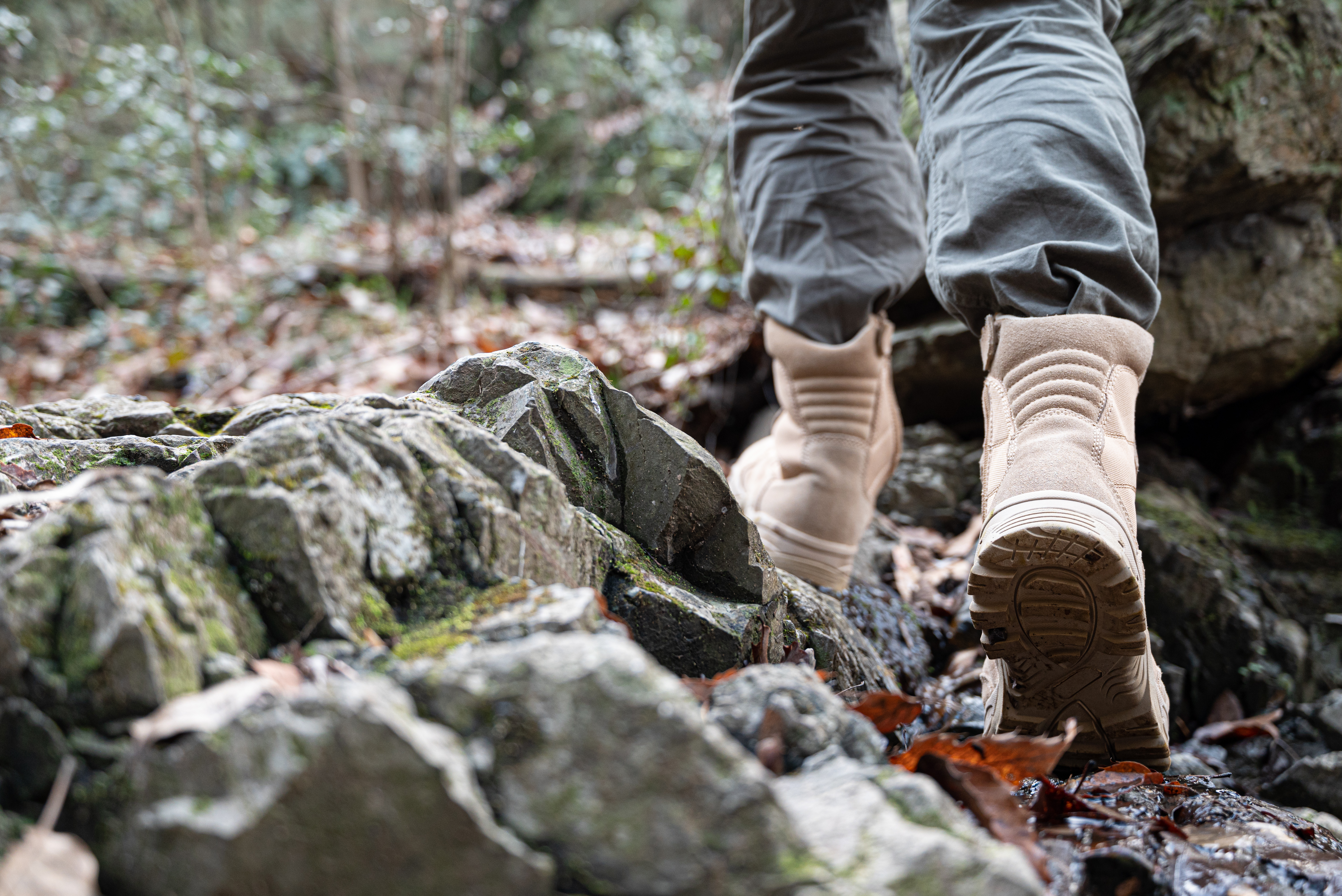 هل الأحذية الصحراوية العسكرية مناسبة للأنشطة الرياضية؟