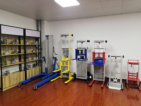 &iquest;Cu&aacute;l es el equipo de elevaci&oacute;n utilizado en un almac&eacute;n?