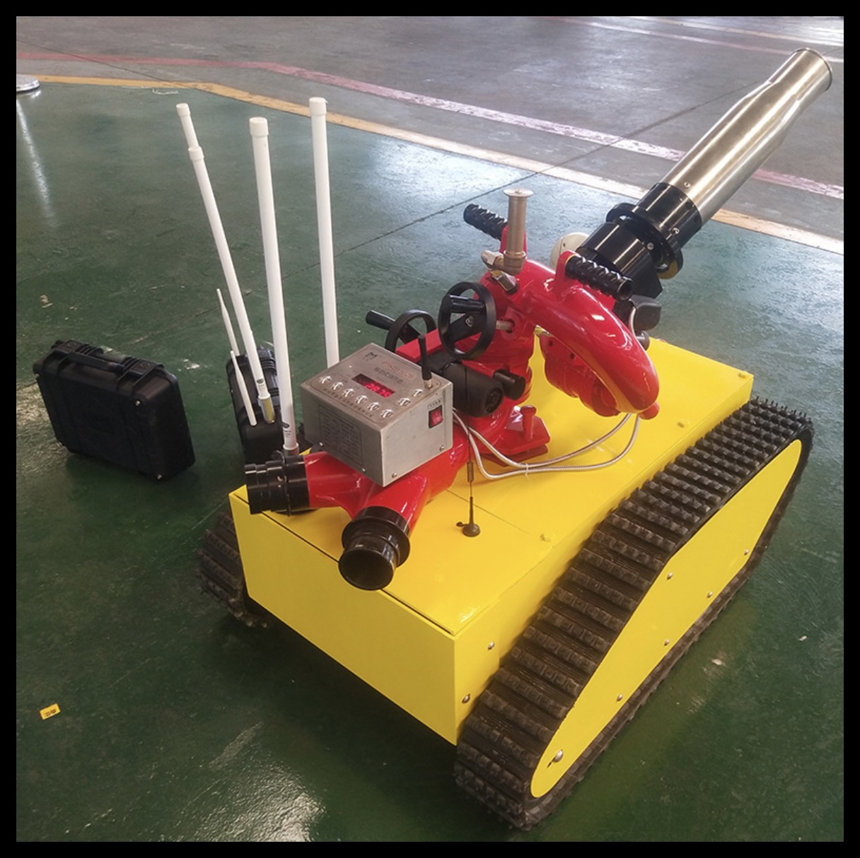 Remote Control Rubber Tracked Chassis UGV Rc Fire Fighting Robot with Camera
