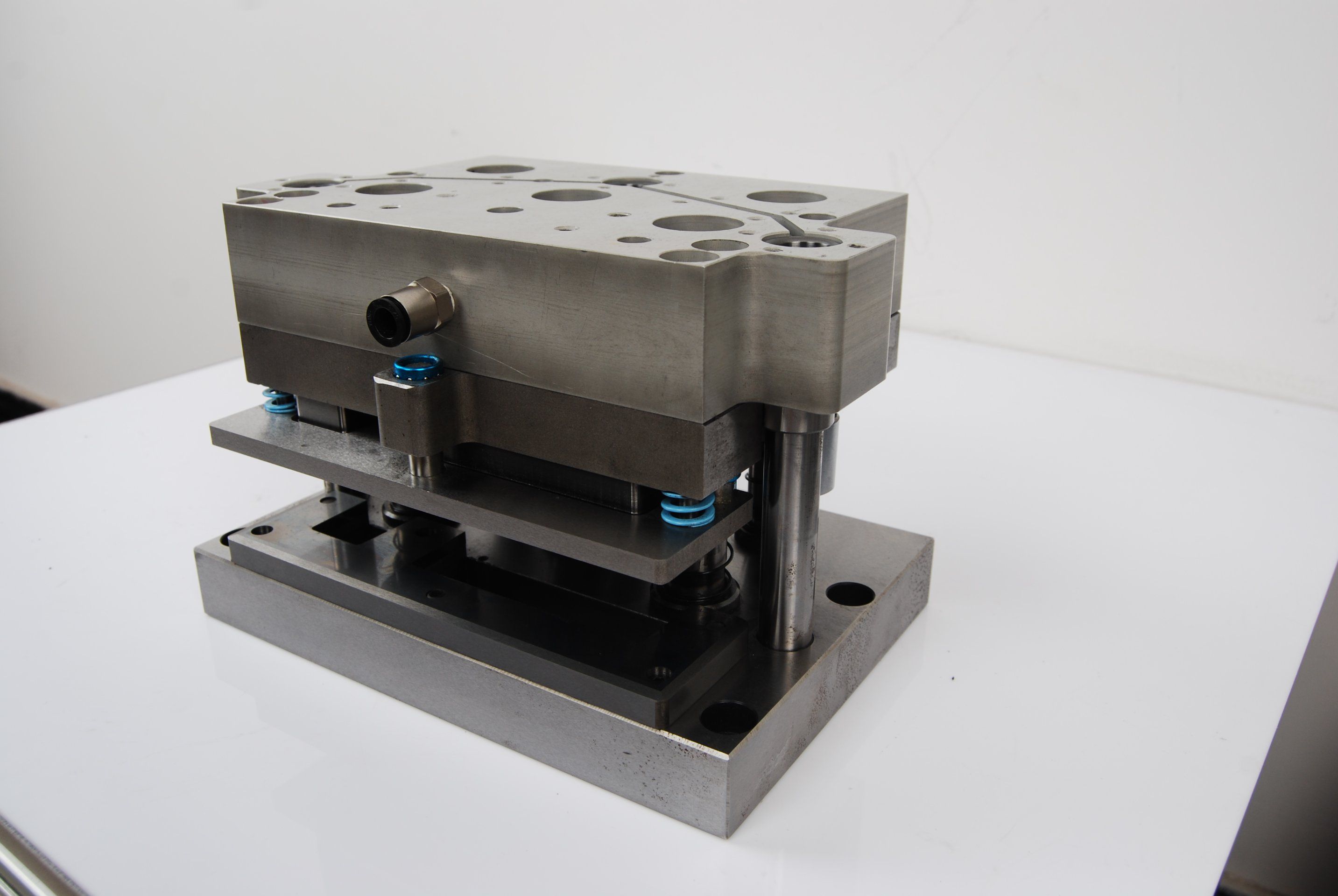 Custom Tailored High Precision Customized Punching Shearing Stamping Mould