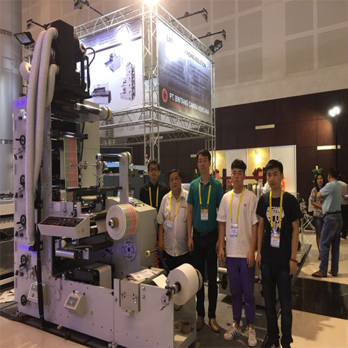 业务四部赴印尼泗水参加印刷展会效果显著