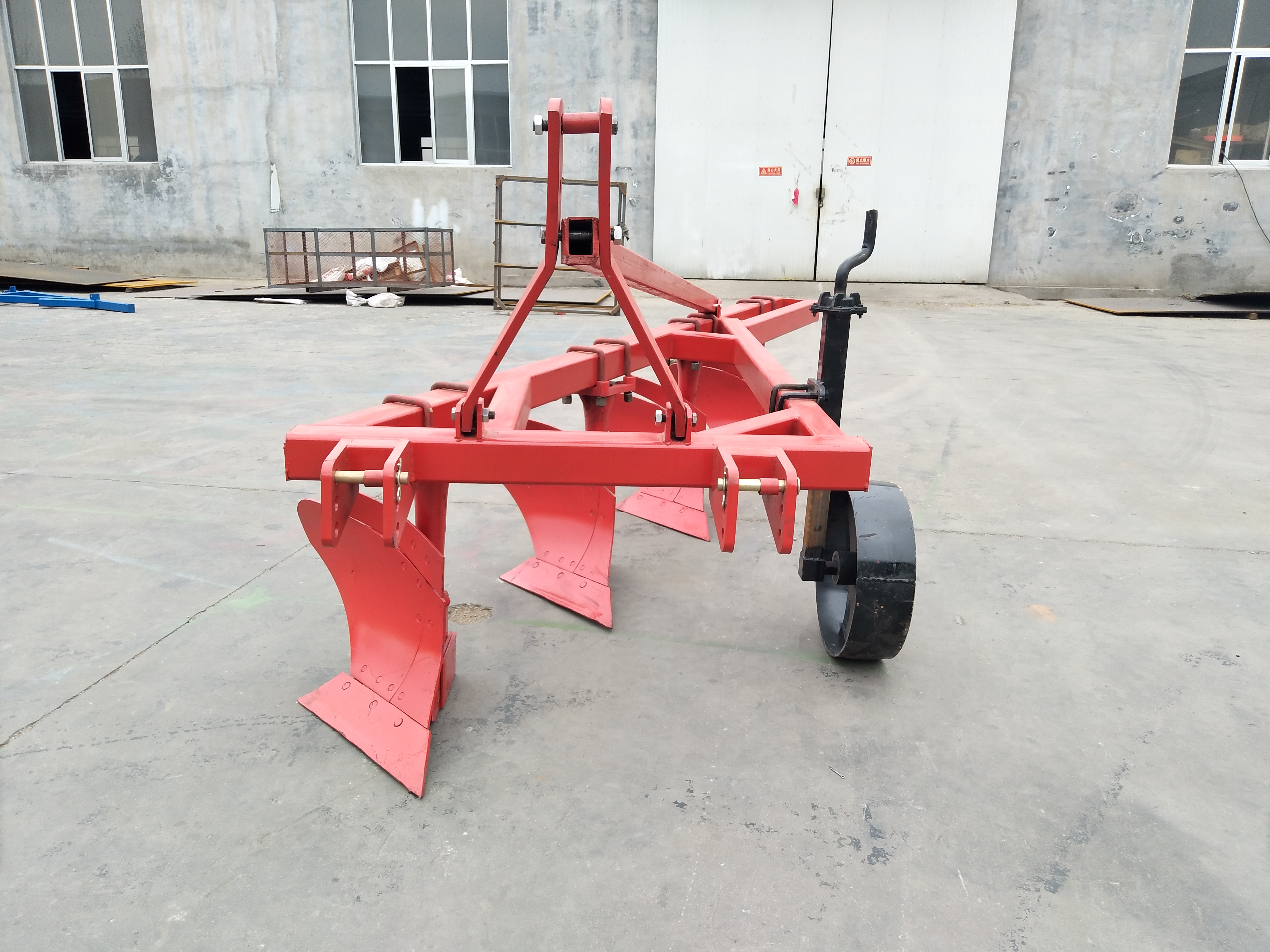 Farm machinery hydraulic reversible plow