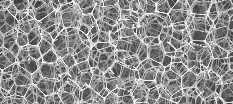 The internal microfiber material of the combo melamine pad is delicate