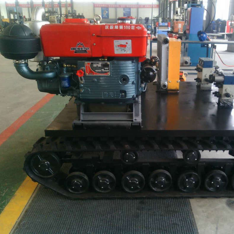 The Toothed Rubber Track Chassis Is An Electric Off-road Chassis Capable of Carrying People