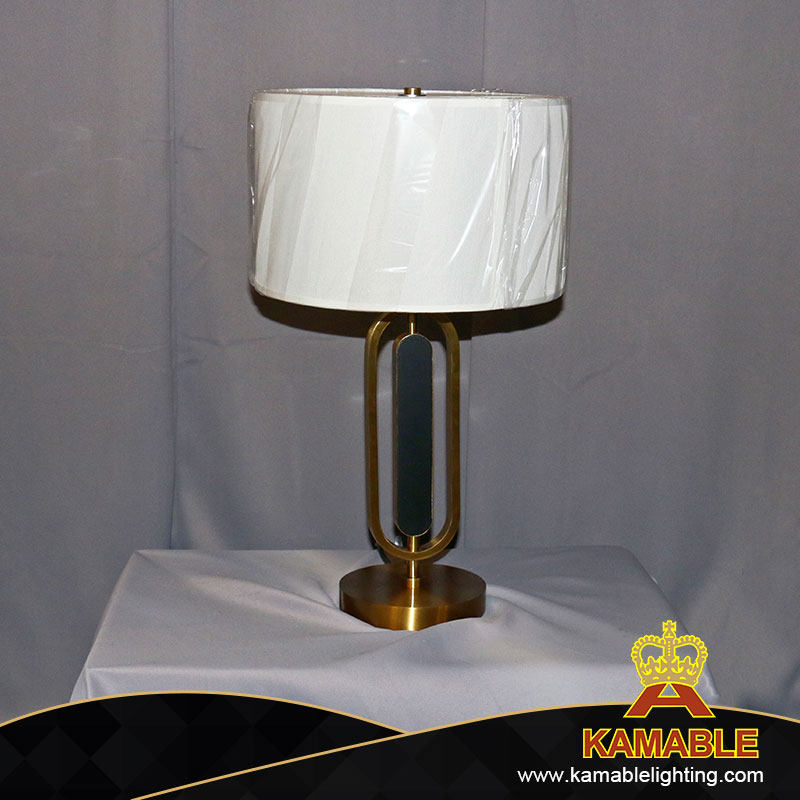 Круглый зажим с абажуром, декоративная современная черная латунная настольная лампа для спальни (KYS-18T)