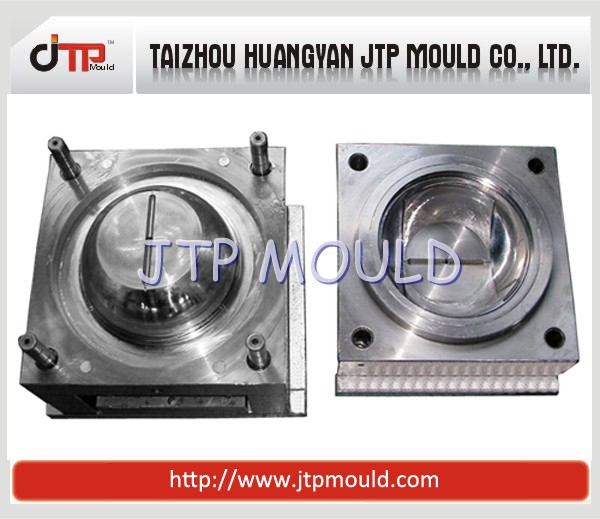 البلاستيك المهملات يمكن تغطية العفن