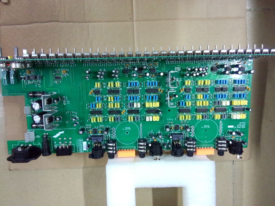 FCS966 Двойной 30-полосный графический эквалайзер