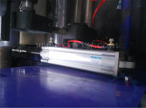 Цилиндр тавра Festo пневматический