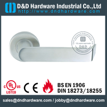 Manija sólida de acero inoxidable de nuevo diseño moderno para puerta de metal - DDSH109