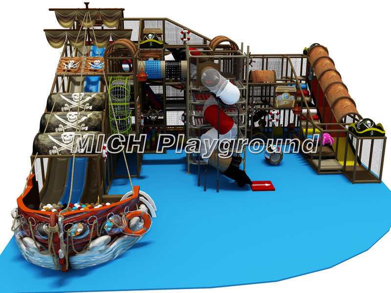 Playground macio do divertimento interno quente da venda para crianças