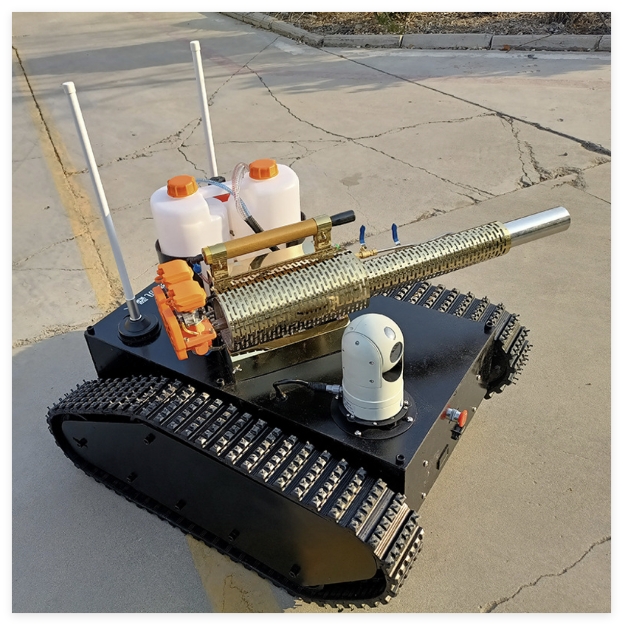 Rubber Track Chassis Intelligent Epidemic Prevention,Sterilization,Superoxygen Sterilization&disinfection Robot