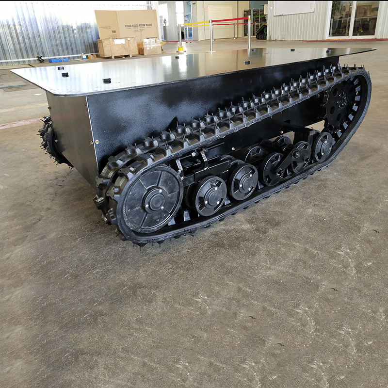  The Large Rubber Track Chassis Is Made of Wear-resistant Rubber And Features An All-terrain Track Drive System
