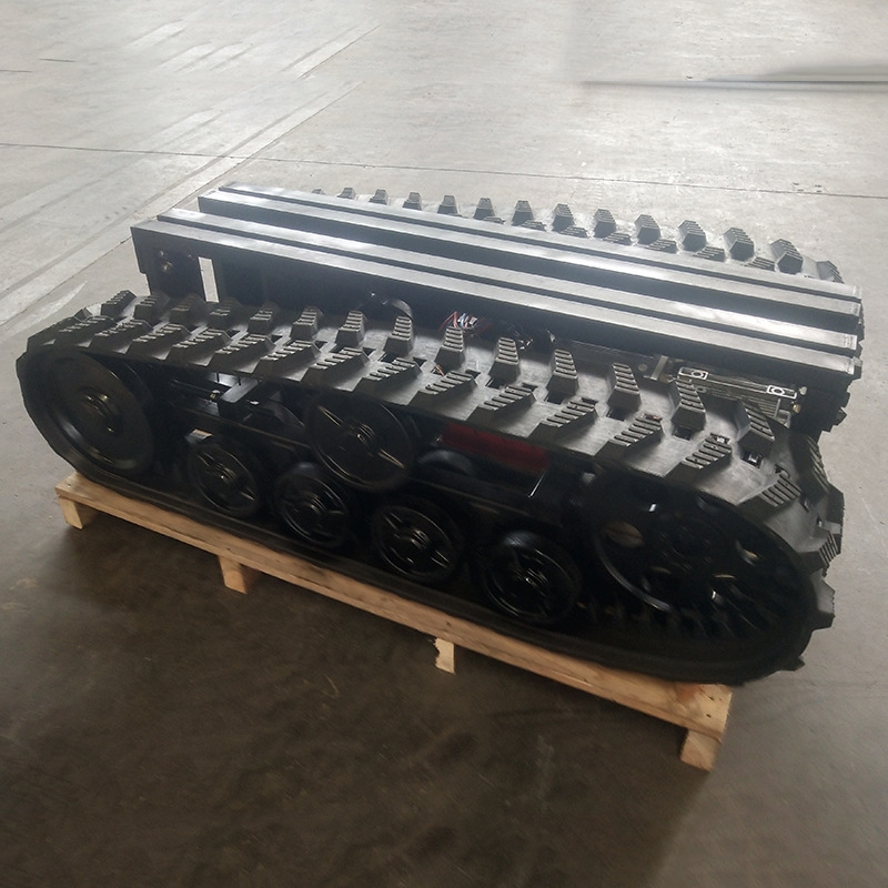 Robot with All-terrain Tracking Rubber Track Chassis