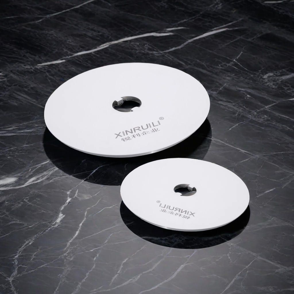 不锈钢圆刀，适用于切割肉类和蔬菜