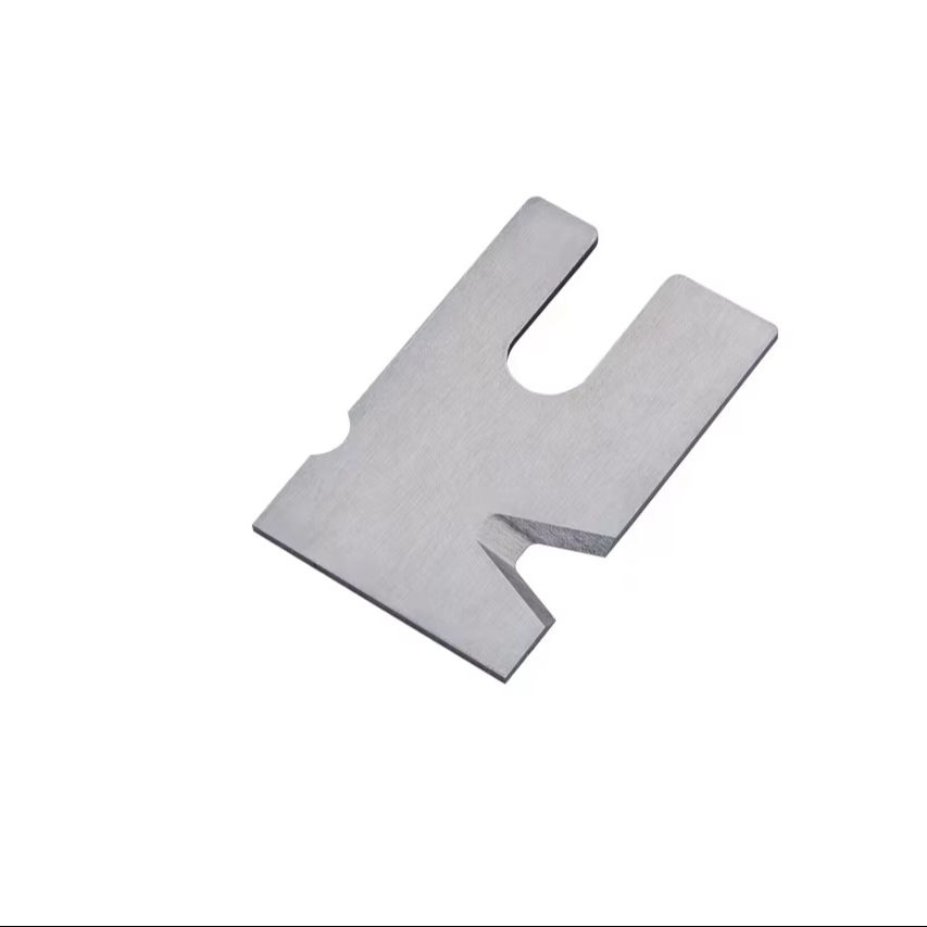适用于太阳能组件的 U 型修剪刀片