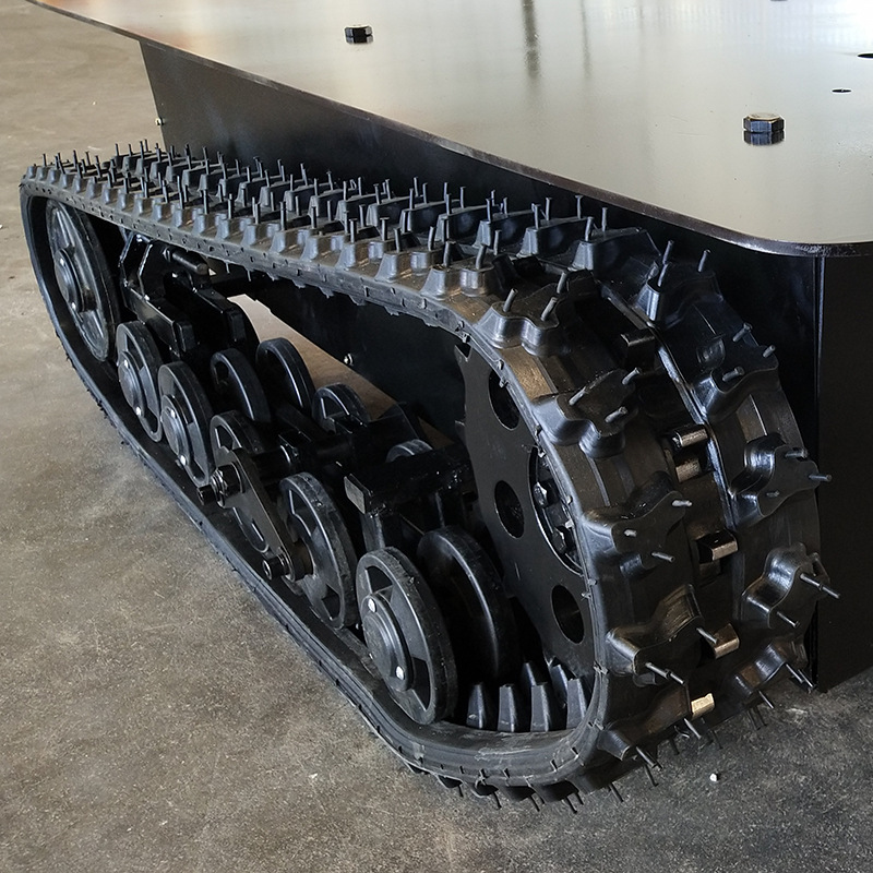  The Large Rubber Track Chassis Is Made of Wear-resistant Rubber And Features An All-terrain Track Drive System