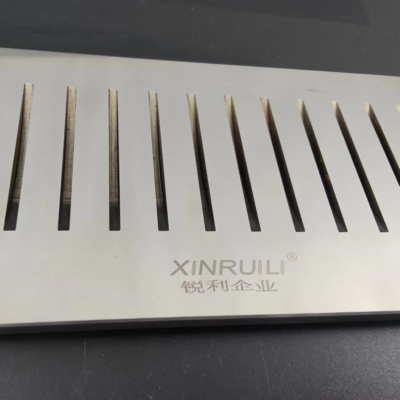 Really Tools Hot Sale Long Shape Straight Type Toothed Blade