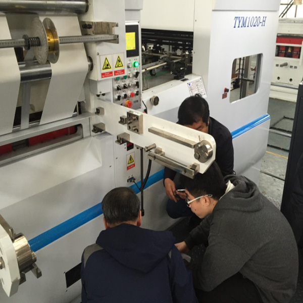 联强集团高度重视机器的重量和售后服务