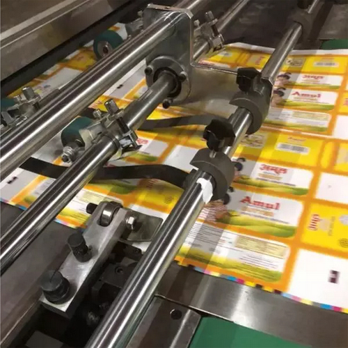 上海众鹤赴印度完成机器安装调试