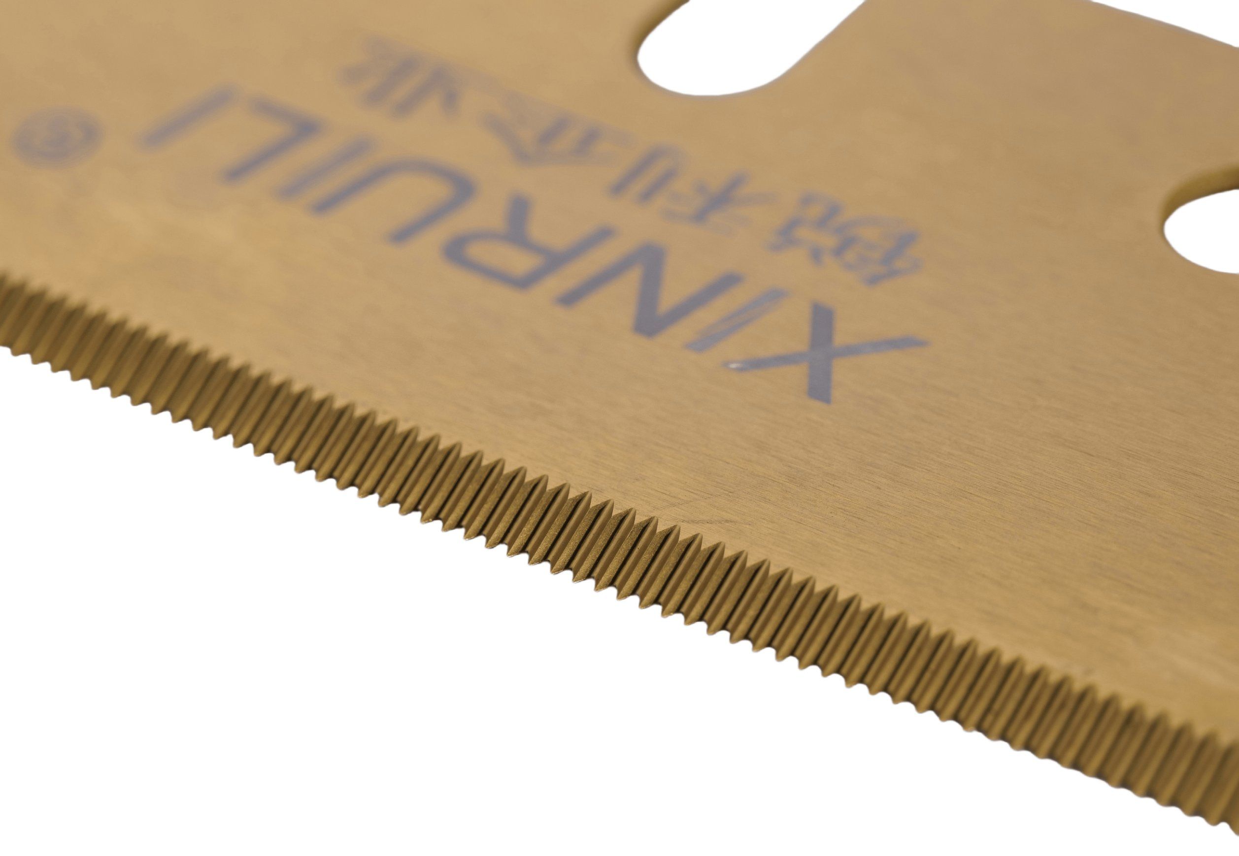 长效钛涂层锯齿刀 – 保持锋利度，适用于在机器上切割袋子/胶带