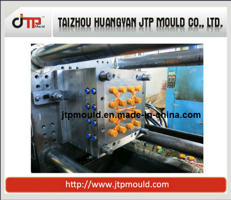 24 полости пластиковой бутылки