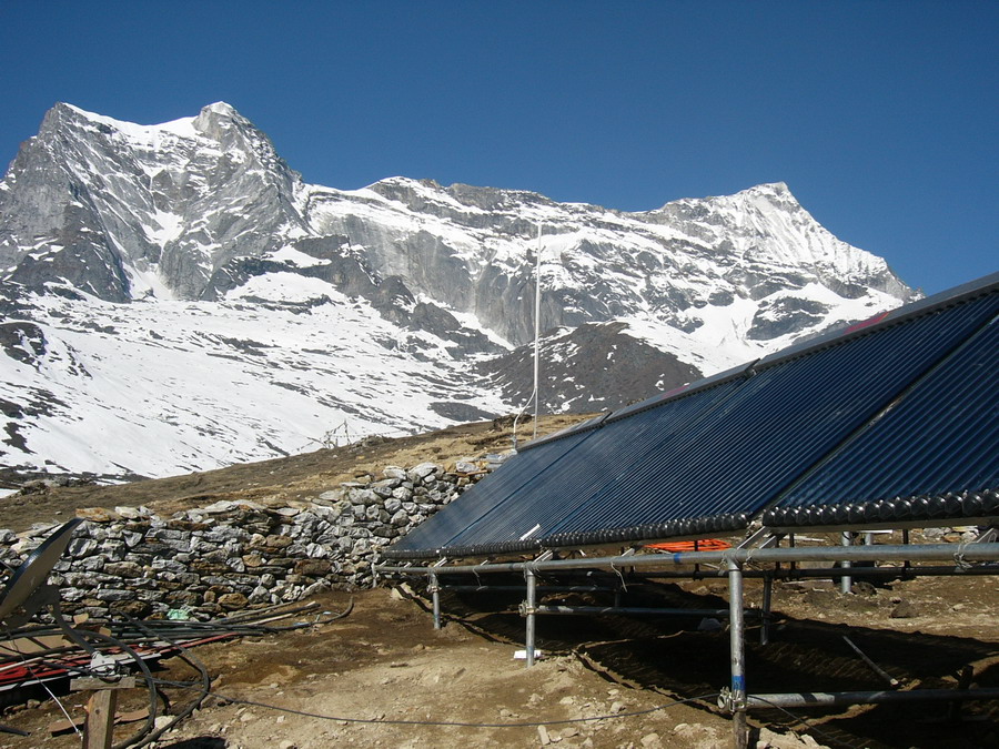 Calentador de agua solar residencial con tubo de calor de vidrio