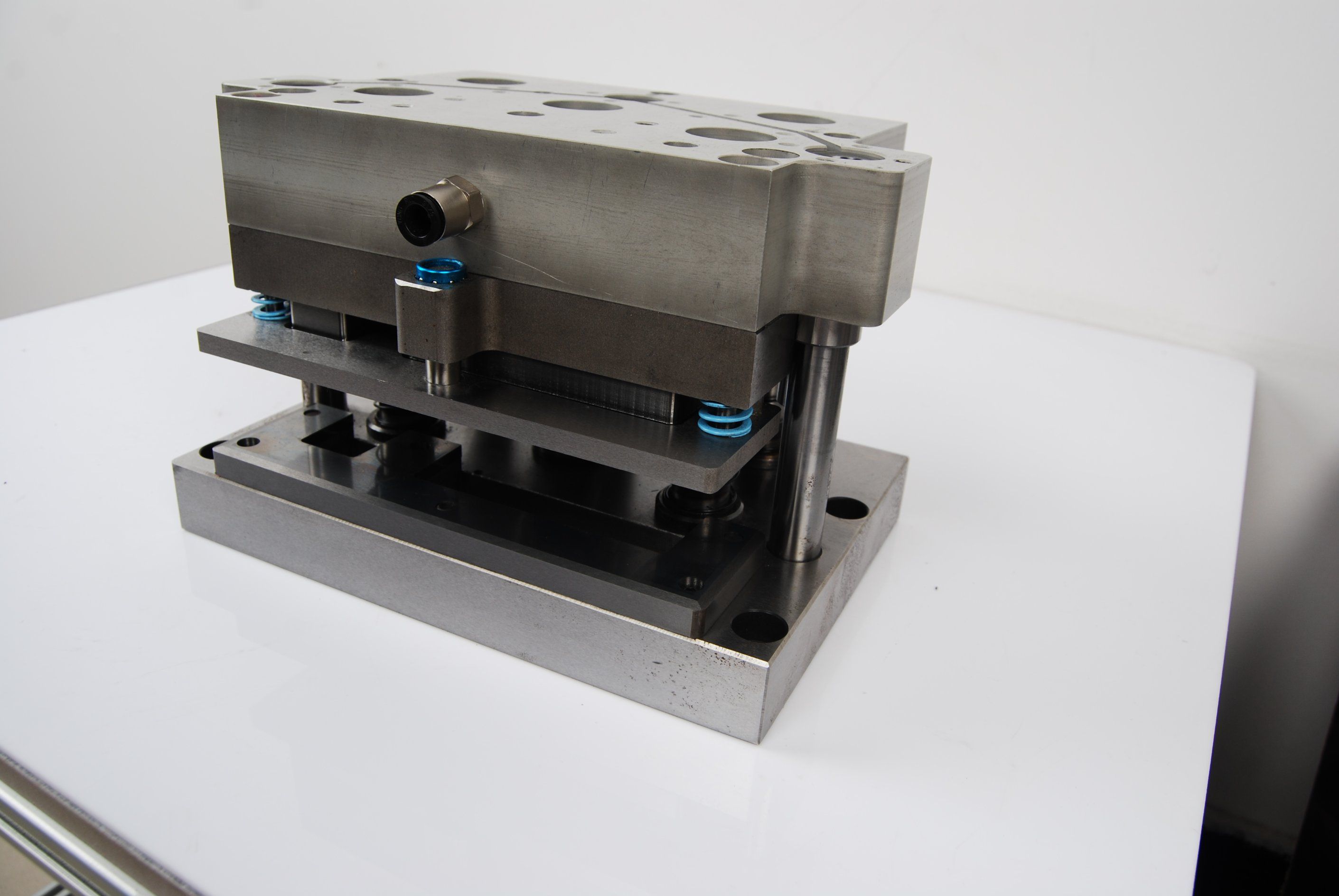 Precision Controlled Uniform Edge Punching Shearing Stamping Mould