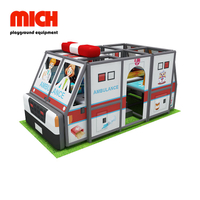 Çocuklar için Ambulans Araba Tema Kapalı Yumuşak Mobil Oyun Alanı
