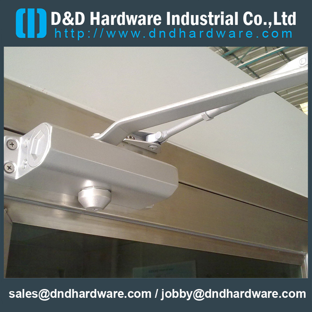 05 Door Closer