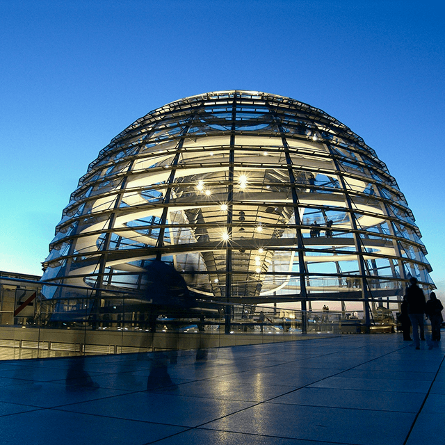 平板玻璃或平板玻璃视窗或者玻璃透镜,指玻璃,不用平板玻璃研