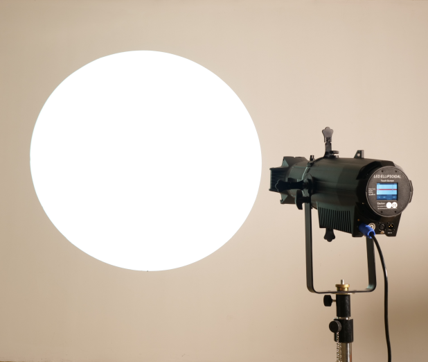 ¿Cuál es el canal DMX de LED Perfil Spotlight?