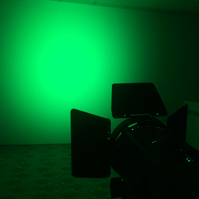 600 Вт IP65 RGBALC красочный светодиод Fresnel Spot Light 