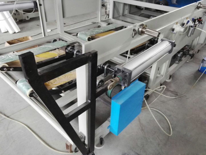 pneumatic lifting unit and jumbo roll stand of tissue paper machine