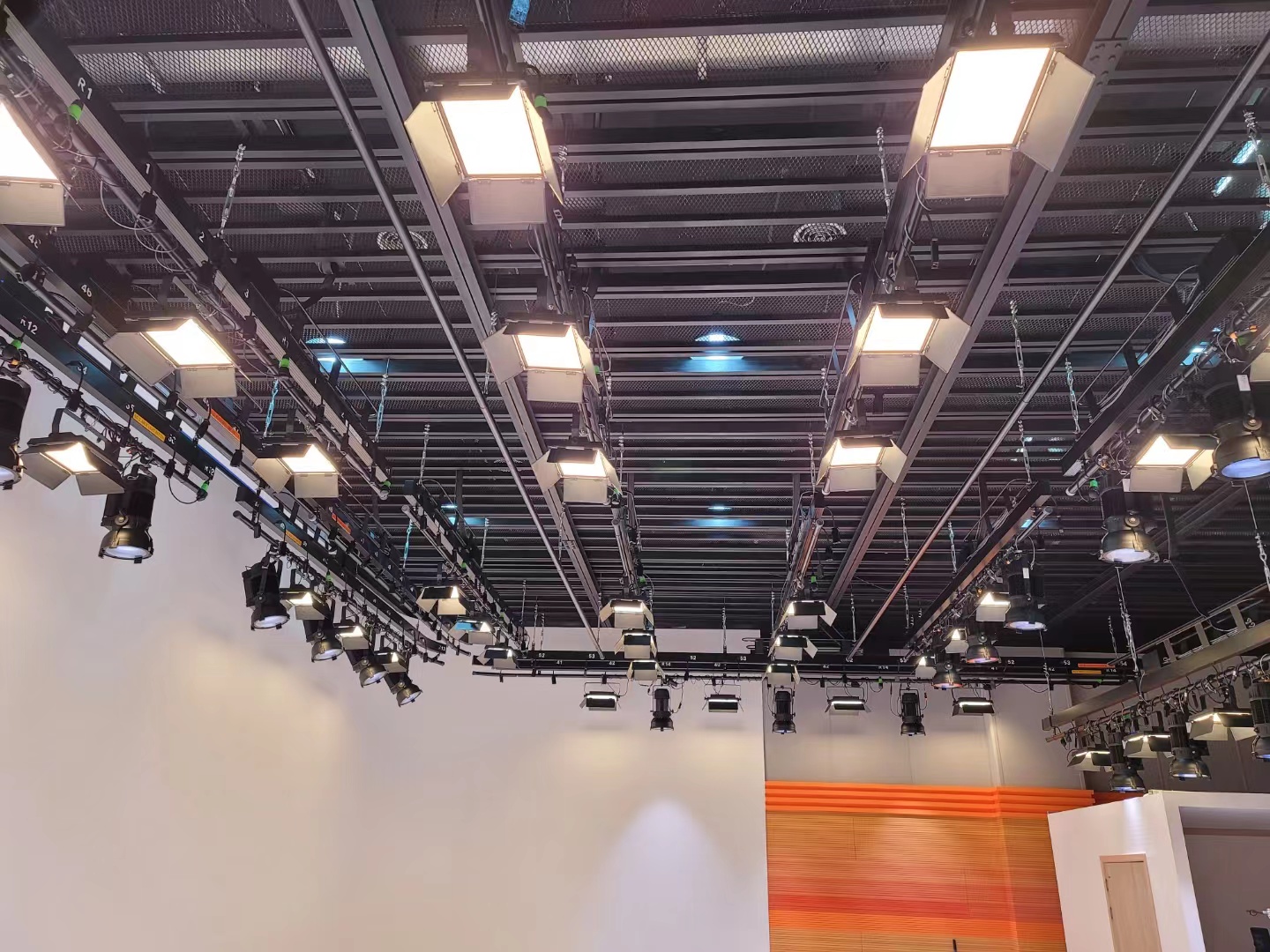 Cómo elegir las mejores luces LED de estudio para sus necesidades
