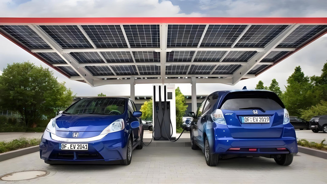 Soluciones de estacionamiento modernas de coches solares