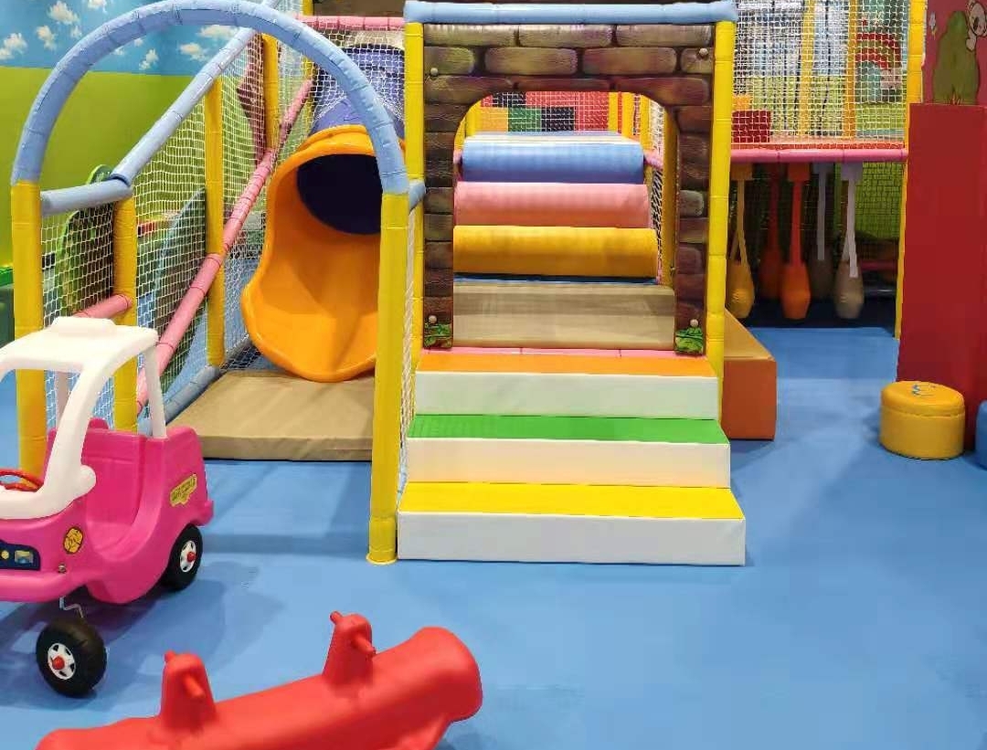 Niños Playground Soft Groomeo