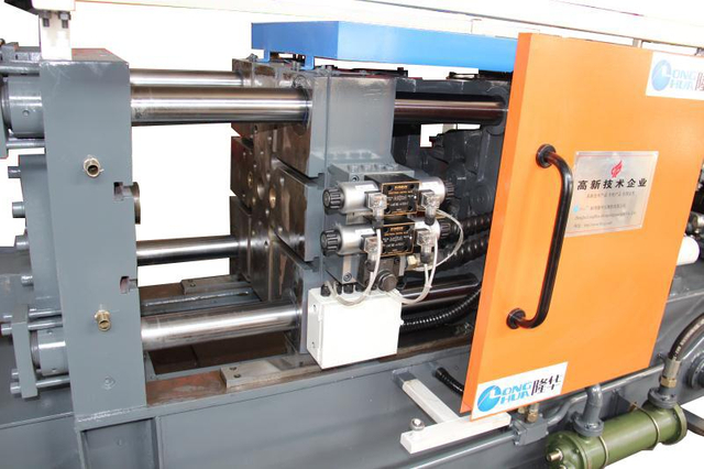 ضغط الألومنيوم الصغيرة يموت آلة صب السعر